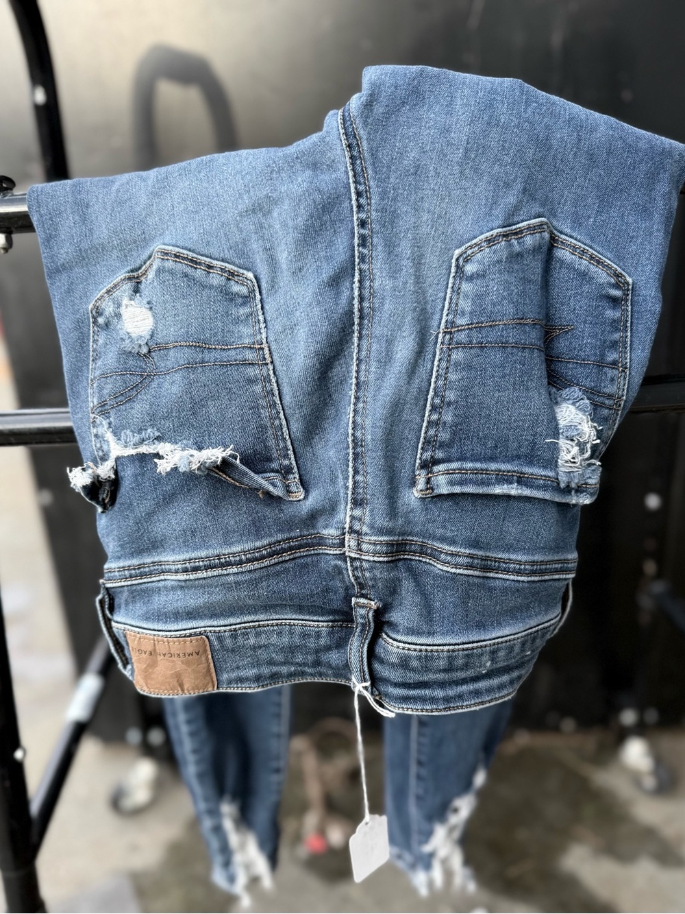 American Eagle Outfitters Medium Blue Distressed Skinny Jeans